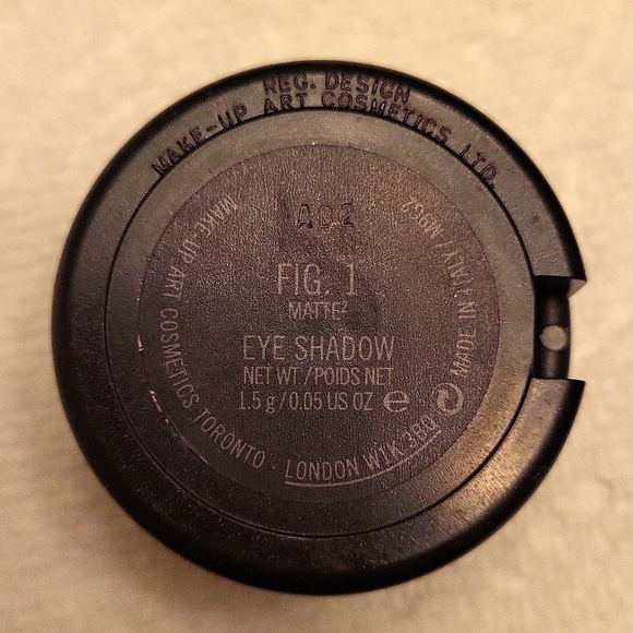 BUNDLE of SIX EUC MAC Eyeshadows - Picture 5 of 13